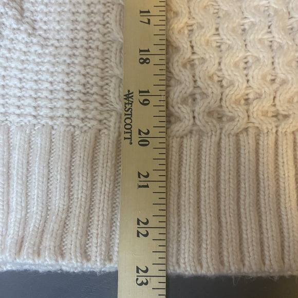 Ann Taylor blush pink chunky knit wool blend turtle neck sweater size medium - Picture 5 of 6